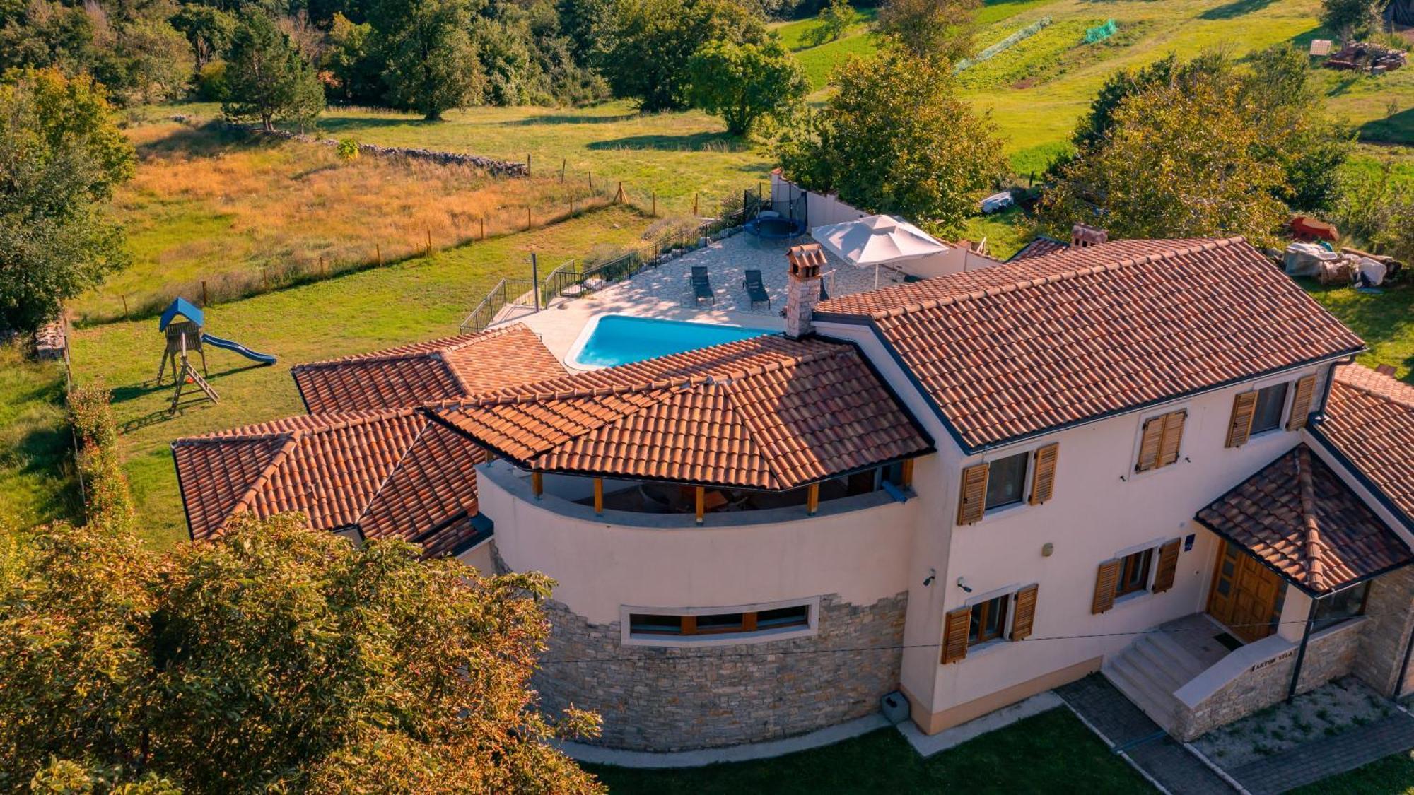 Villa Arton Heated Swimming-Pool Žminj Exteriör bild